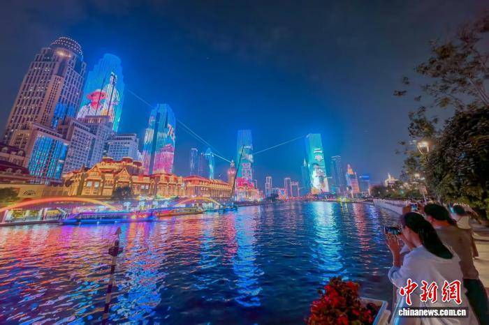 天津:海河两岸灯光秀升级上新 三大主题光影献礼国庆