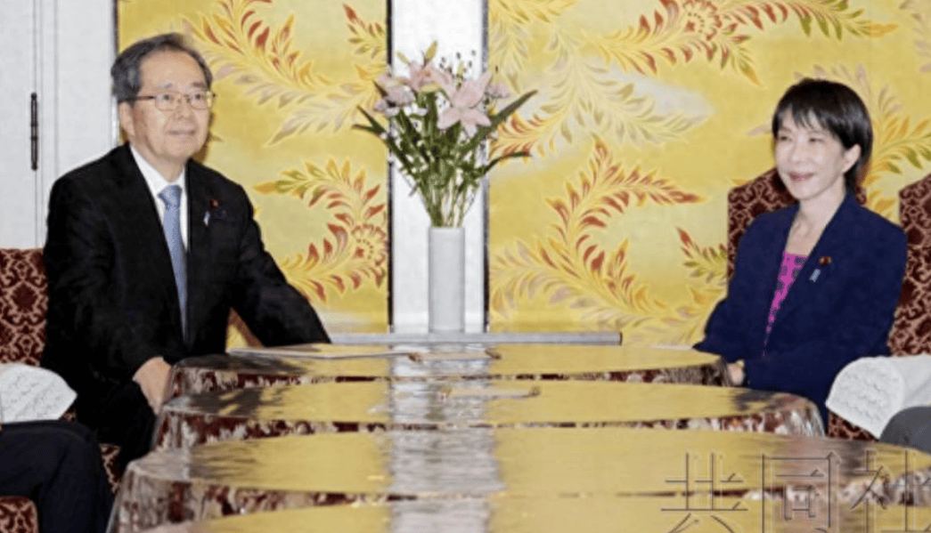 高市早苗没想到,首相之位可能不保,石破茂继续留任是最佳方案?