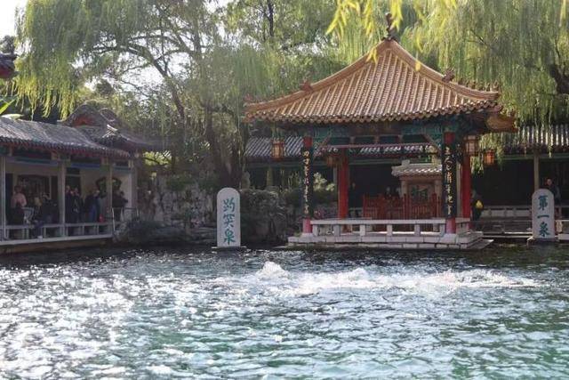 黑虎泉喷得“兽头”都不够用了!济南群泉竞涌,几十年一见